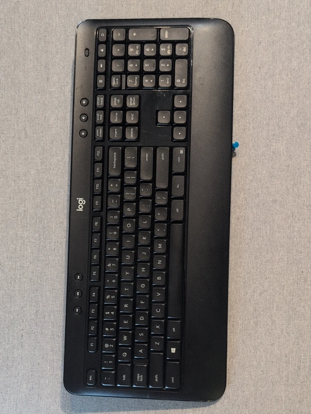 Wireless Black Keyboard - Slim Full-Size | Bluetooth/USB For Parts Only!